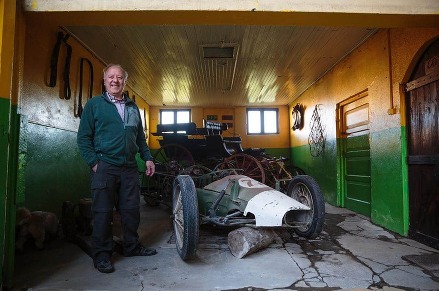 ⠀ The Solo de Zaldivar Family, Pioneers of Patagonia ⠀ Estancia Río de los Ciervos (@riodelosciervos) was built almost a century ago and has been home for the Solo de Zaldivar Montes family ever since. It originally belonged to Arturo Solo de Zaldivar Montes, born and raised in Punta Arenas, who was a pioneer in the development of the region in many aspects. ⠀ Three generations later, led by Alejandro, one of the coolest, kindest men you’ll meet, the family has opened the doors of this beautiful family property to visitors who wish to stay in their family home, learn about local history and pioneers, learn how to prepare and enjoy their home recipes, explore the beautiful property and so much more. ⠀ When you have the chance to visit them, ask Alejandro for a tour of the house. He will gladly do so and will tell you the most amazing stories while showing you the family photos, the weapons hall, the framed newspapers and other amazing places in his property.